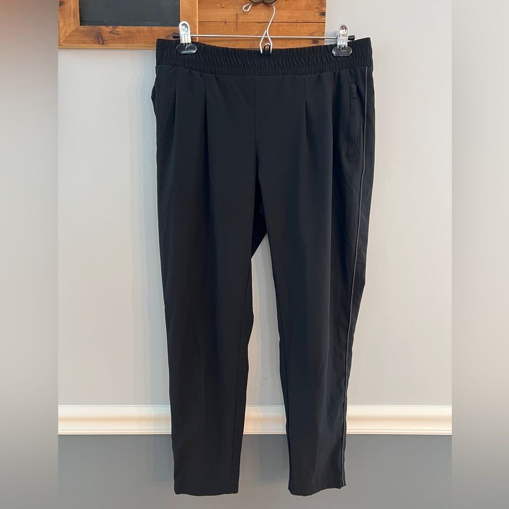 Fabletics Black Athletic Performance Jogger Pants… - image 2